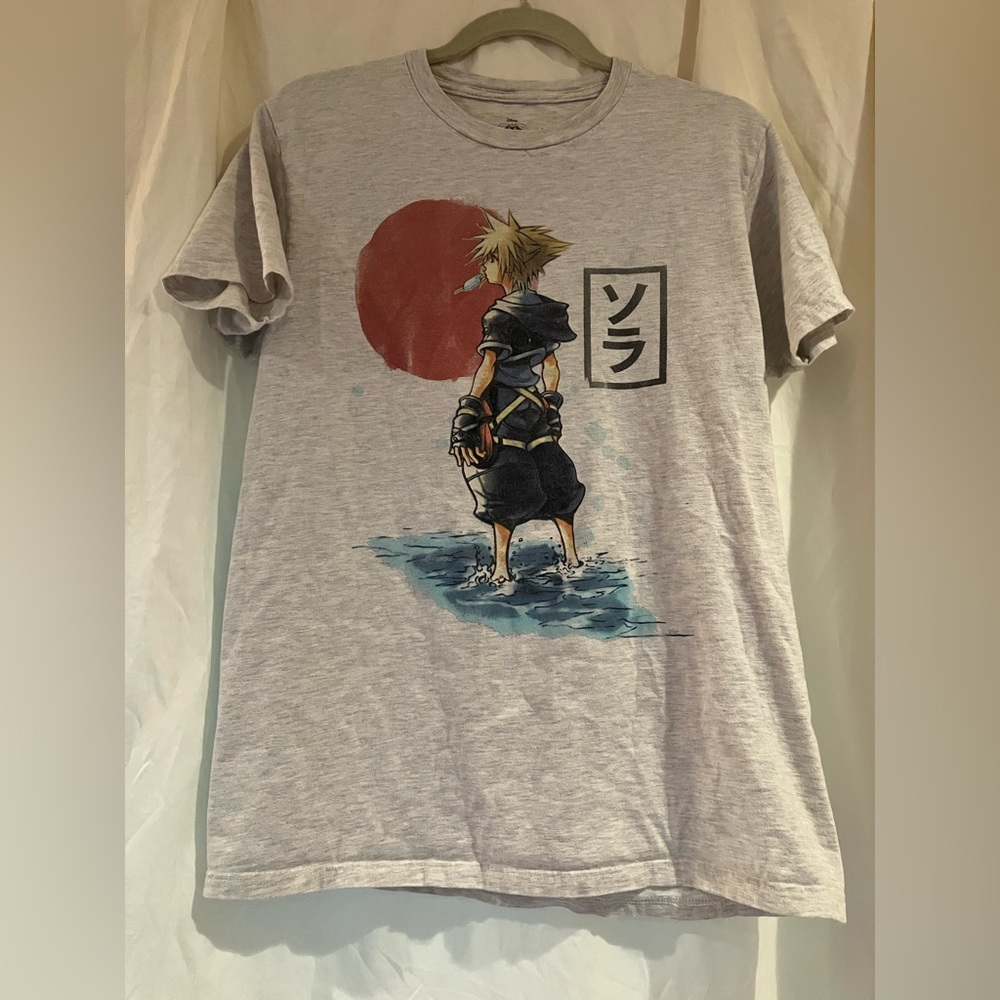 Kingdom hearts, short sleeve T-shirt, unisex size medium